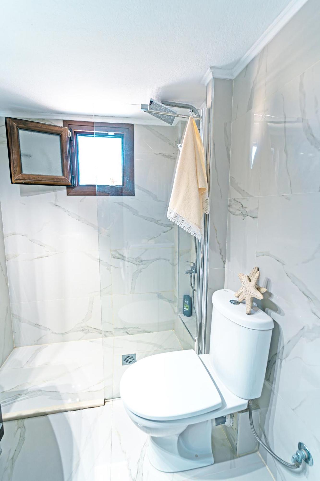 Luxury And Sunny Apartment 250 Mts From The Beach!! Переа Экстерьер фото