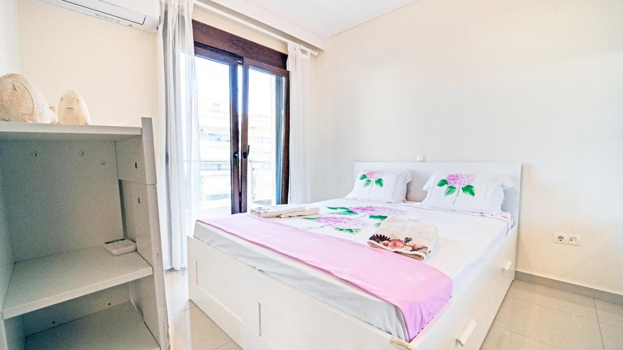 Luxury And Sunny Apartment 250 Mts From The Beach!! Переа Экстерьер фото