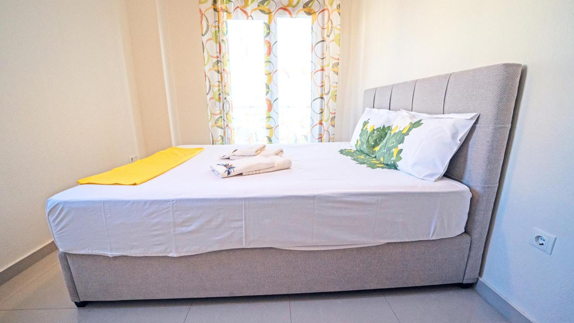 Luxury And Sunny Apartment 250 Mts From The Beach!! Переа Экстерьер фото